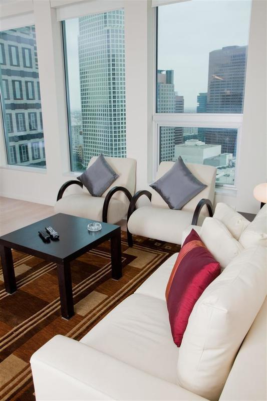 Tenten Wilshire - Official Hotel